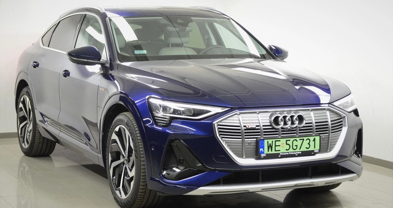 Audi e-tron cena 259900 przebieg: 8513, rok produkcji 2021 z Resko małe 596